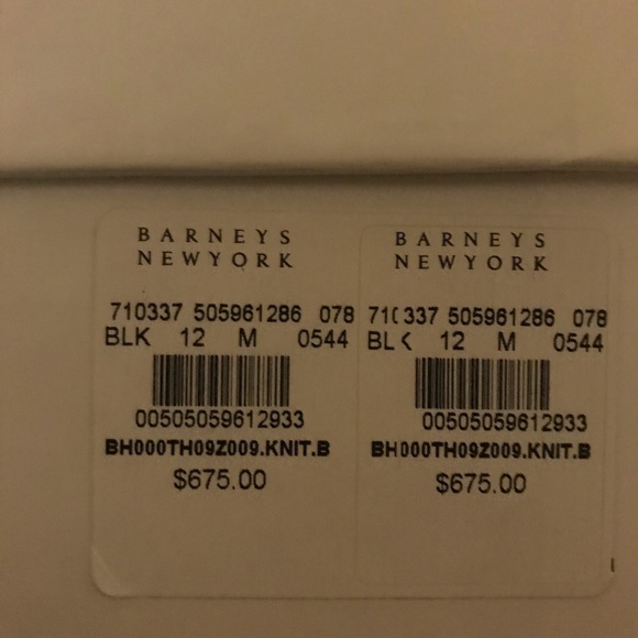 Givenchy - Picture 3 of 7